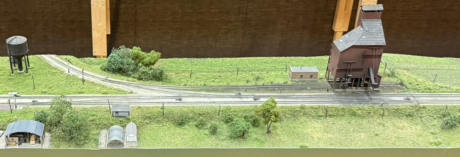 Water tower, branch track and coaling tower on the Sturtevant module